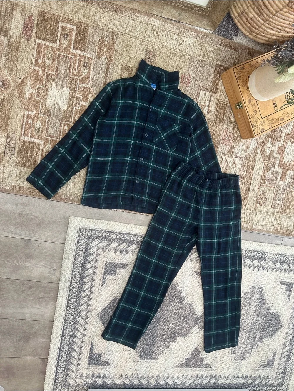Old Navy Navy Green Plaid Kids Pajama Set Gender-Neutral Button-Front Size Mediu